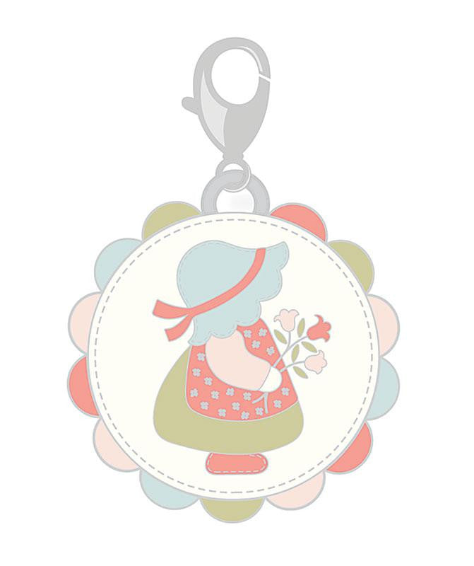 Sunbonnet Zipper Pull by Heather Briggs of My Sew Quilty Life for Moda Fabrics | MSQL 113N
