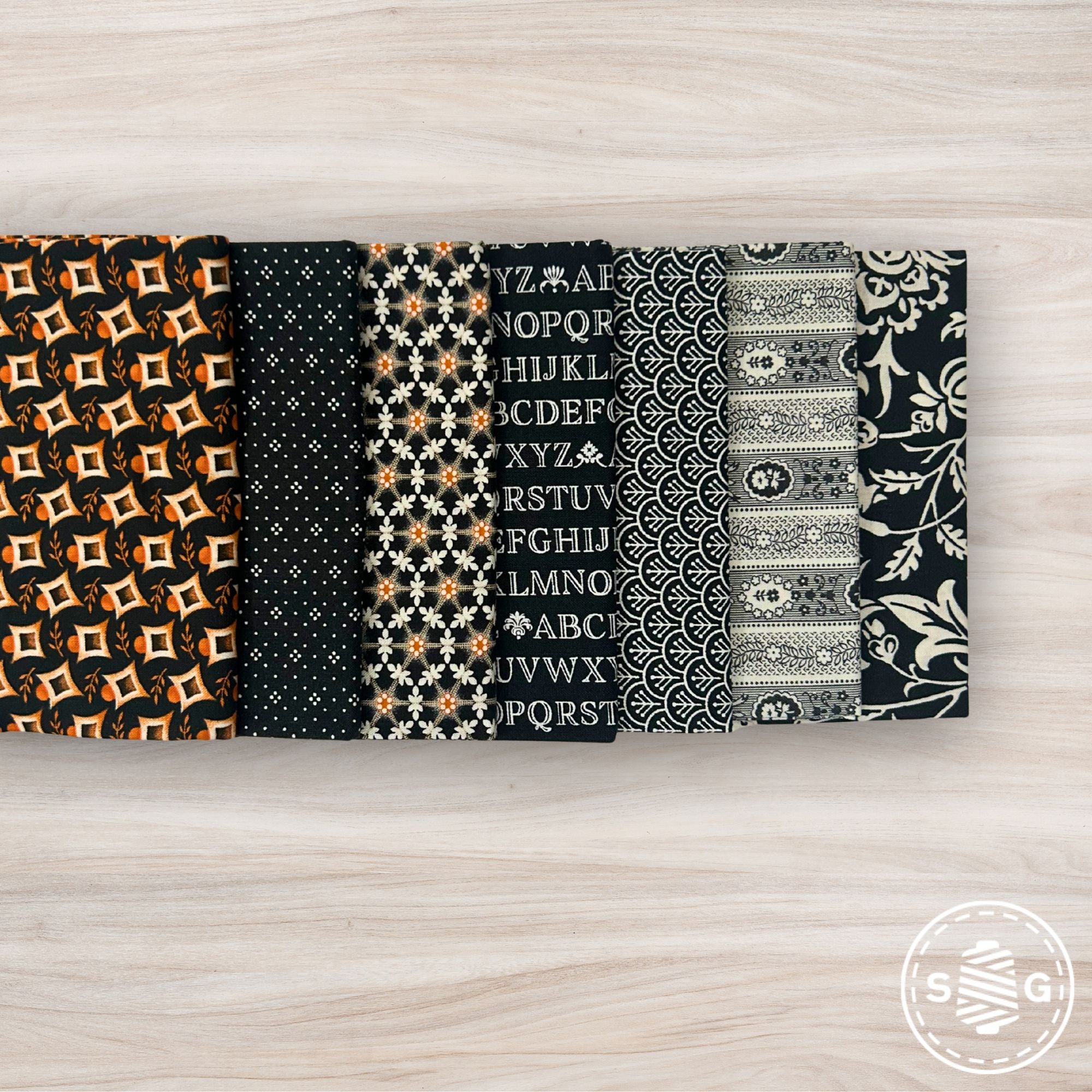 Agatha Road Fat Quarter Bundle Black by Fig Tree & Co for Moda Fabrics | 6 Precut Fat Quarters