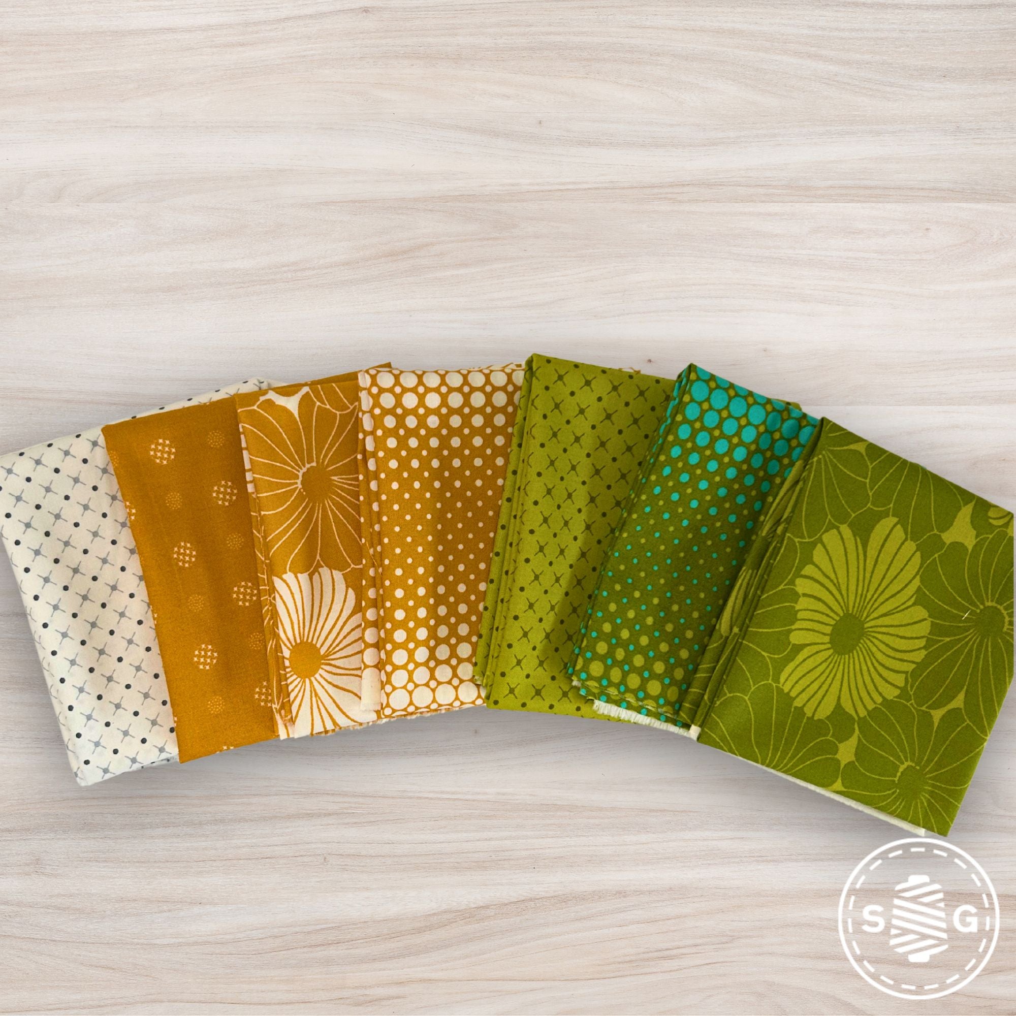 Color Crush Custom Fat Quarter Bundle Honey Lime by V and Co. for Moda Fabrics | 7 Fat Quarters