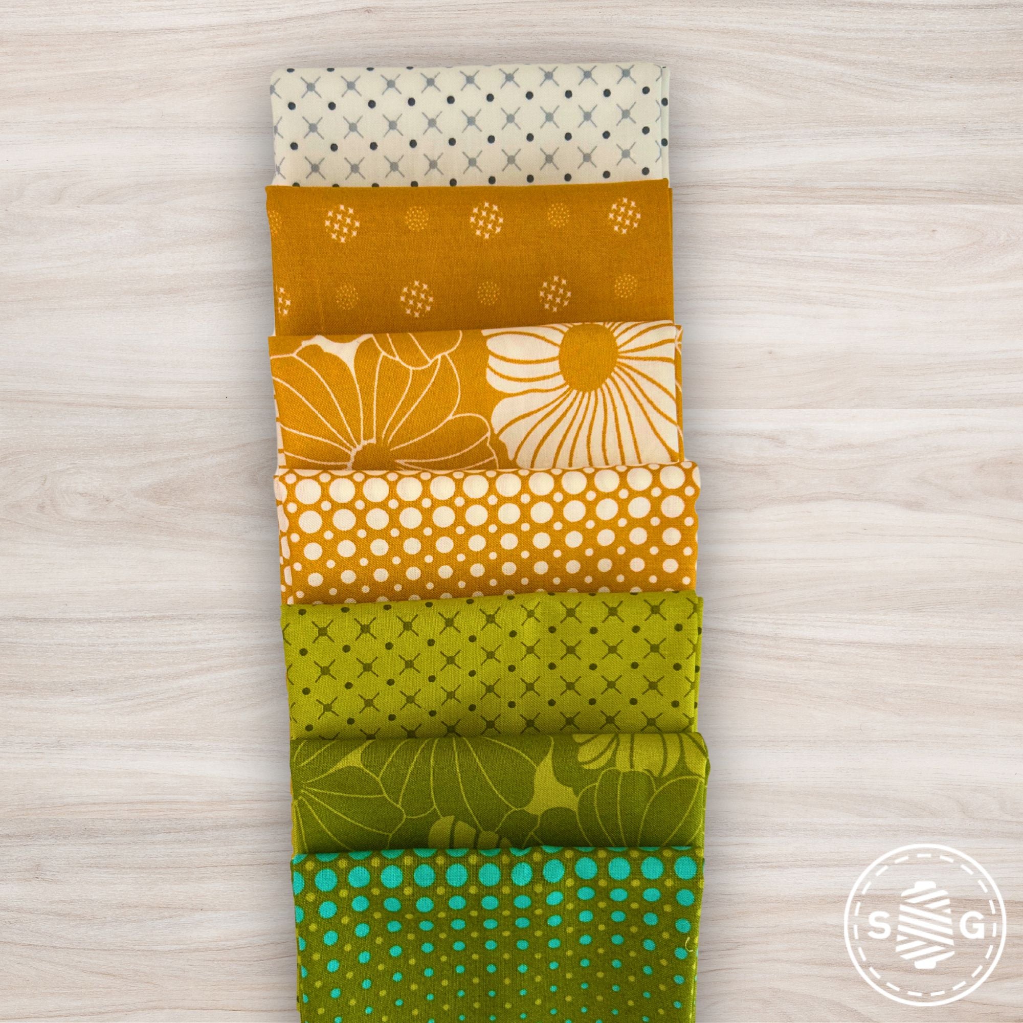 Color Crush Custom Fat Quarter Bundle Honey Lime by V and Co. for Moda Fabrics | 7 Fat Quarters