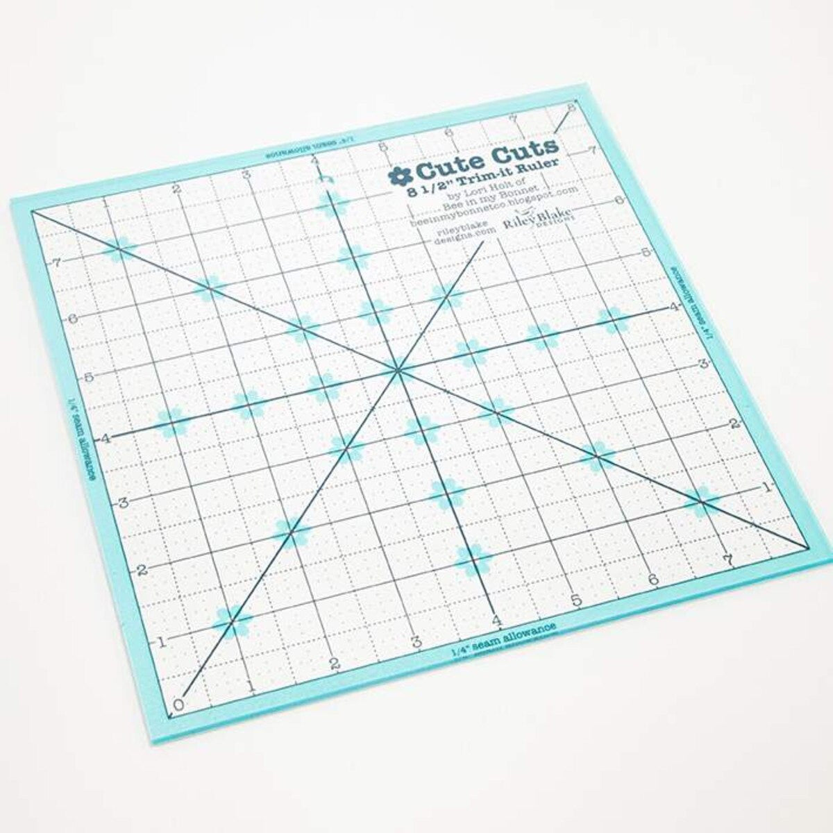 Lori Holt Cute Cuts Trim-it Ruler 8 1/2" x 8 1/2" by Lori Holt of Bee in My Bonnett | STTI-5529