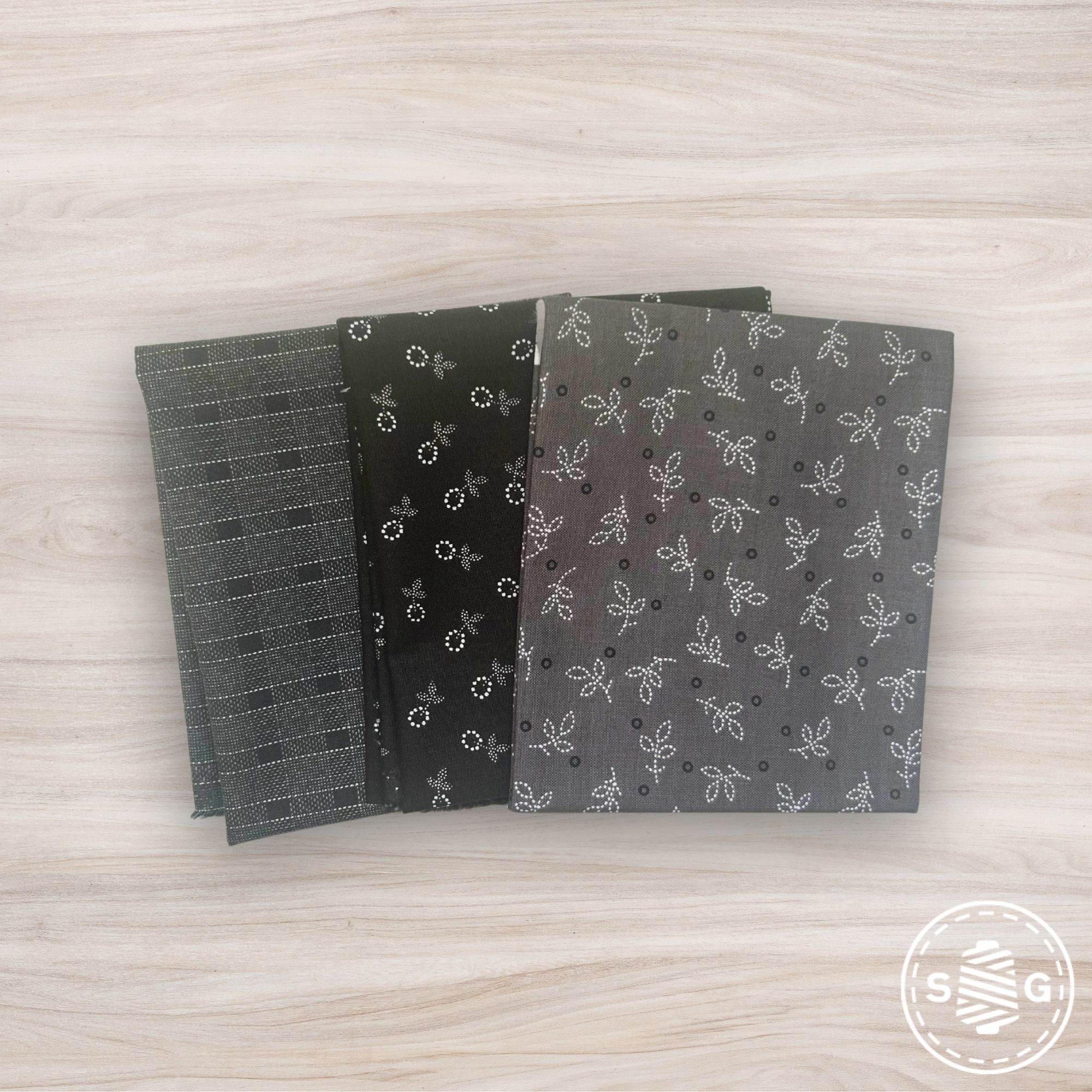 Gentler Times Custom Fat Quarter Bundle Pebble Raisin by Lori Holt of Bee in My Bonnet | 3 FQs