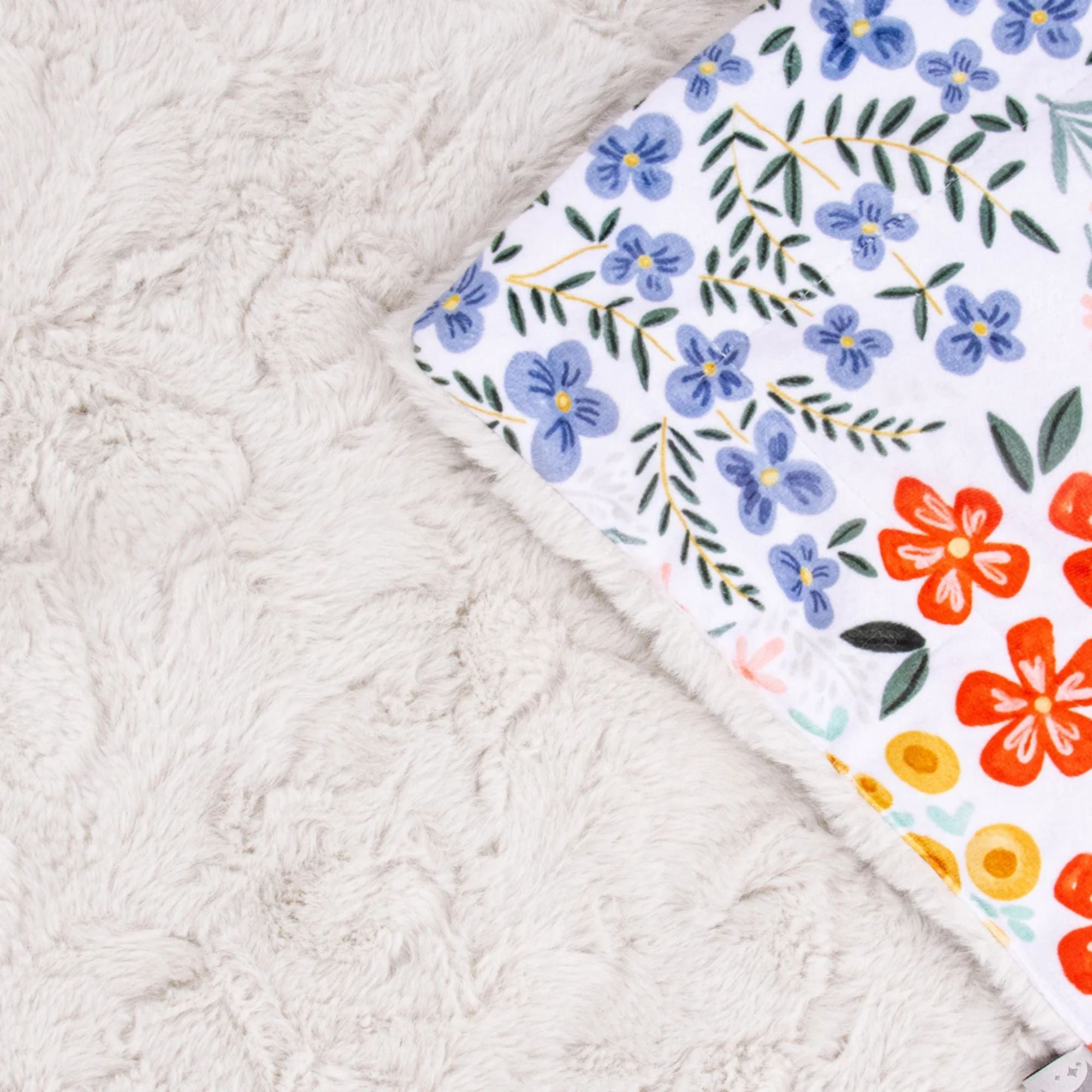 Floral Minky Blanket by Dreamy Blankets  | Farmhouse Floral | Premium Soft Minky Blanket | Blanket Size 60" x 72"