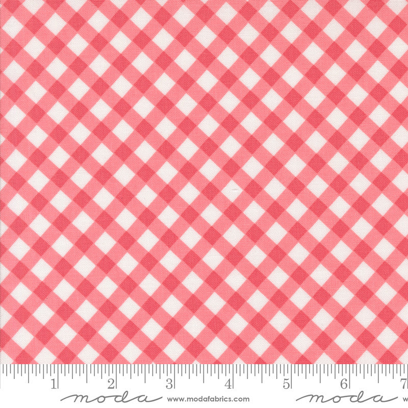Summertime Picnic Blush Yardage by Camille Roskelley for Moda Fabrics | 55325 14