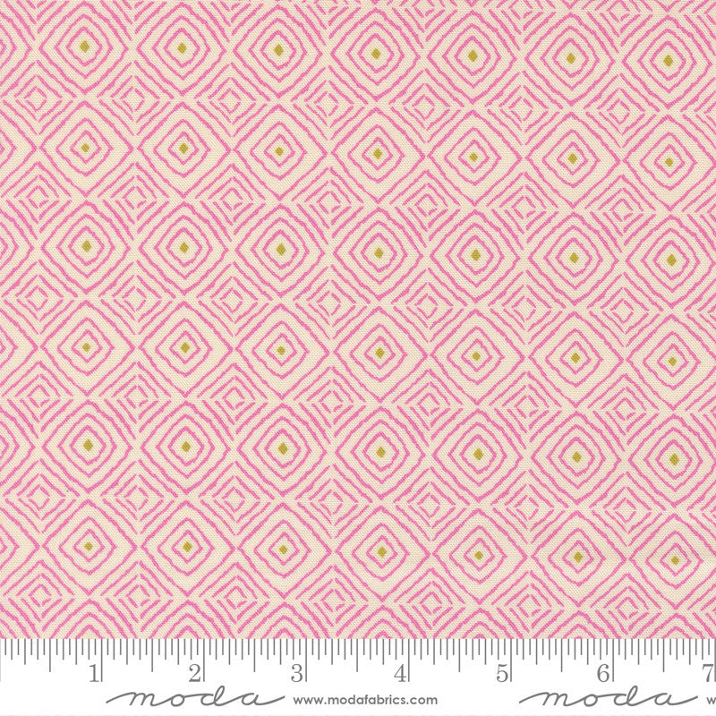 Parlor Diamonds Cream Yardage by Crystal Manning for Moda Fabrics | 11966 11