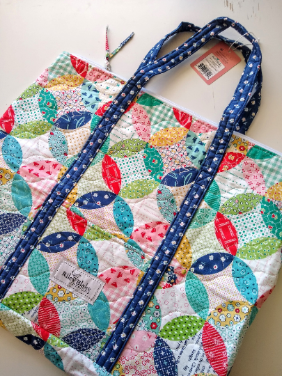 Lori Holt Vintage Happy 2 Quilted Bag