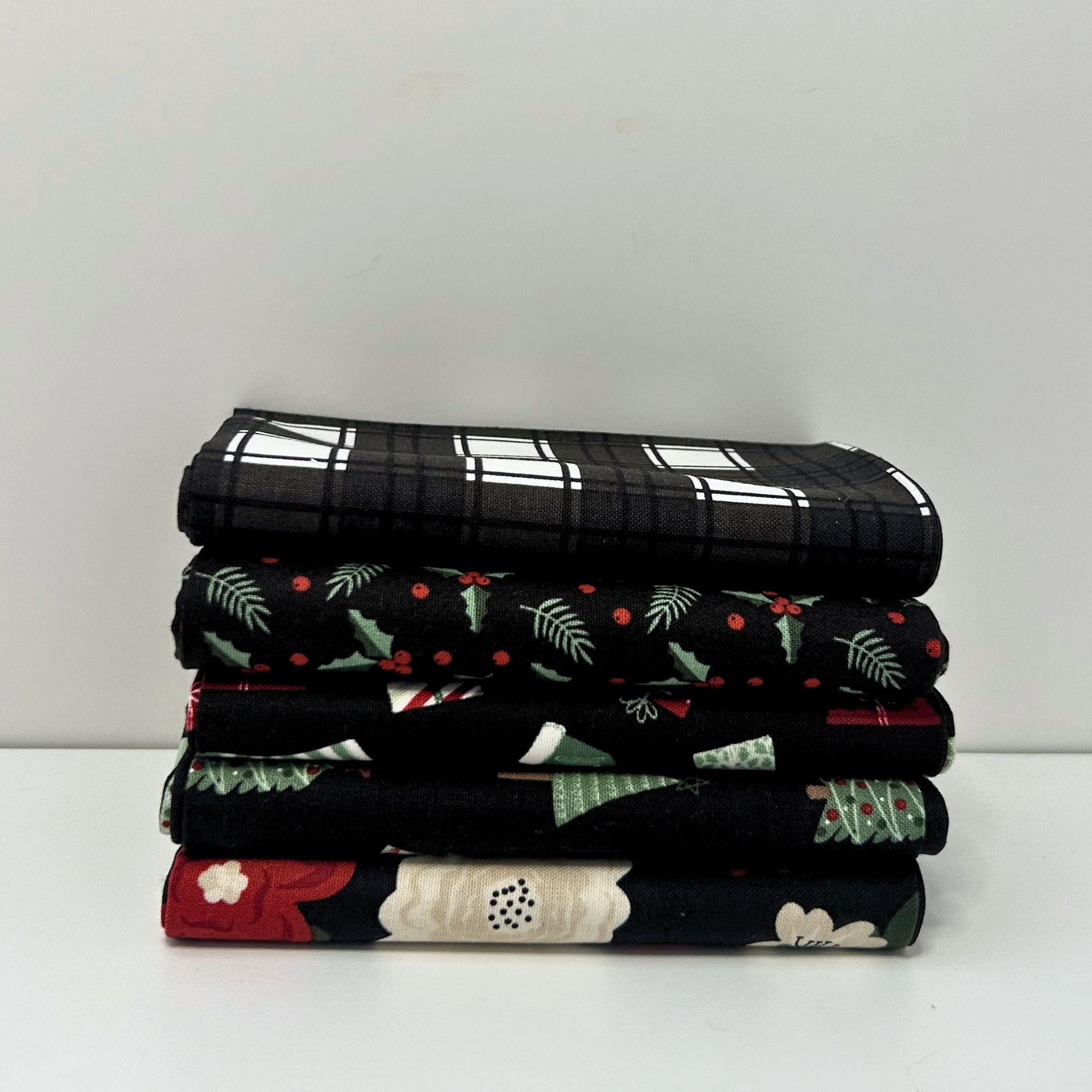 Evergreen Wishes Custom Fat Quarter Bundle Black by Traci Reed for Riley Blake Designs | 5 FQs | Curated Bundle