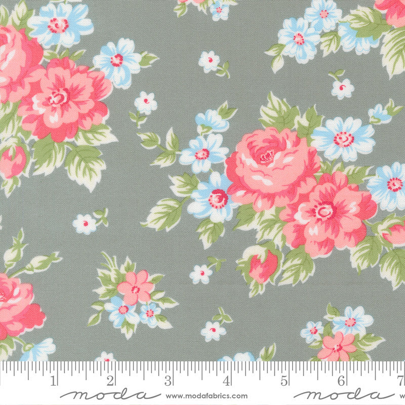 A Cat Named Stitch Blooming Tabby Yardage by Camille Roskelley for Moda Fabrics | 55340 16