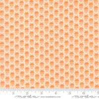 PRESALE Popcorn Little Bugs Peach Yardage by Elizabeth Hartman for Moda Fabrics | 51280 19