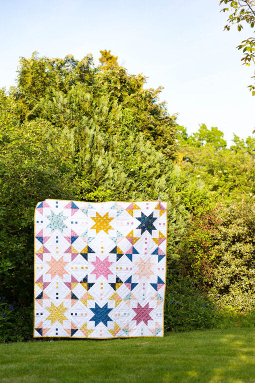 Starshine Quilt Pattern by Modernly Morgan | Fat Quarter Friendly | 3 Sizes