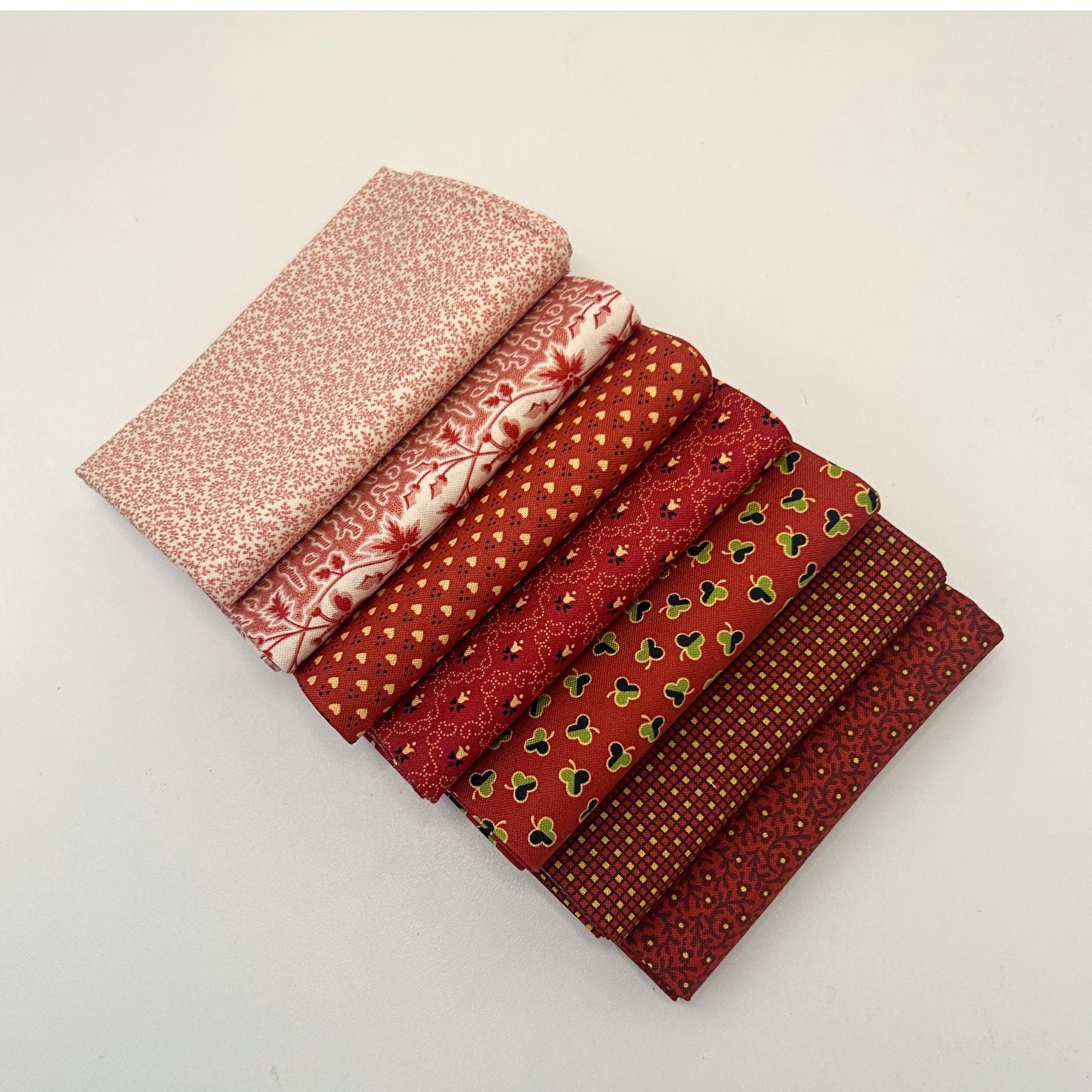 Sally's Stitches Custom Fat Quarter Bundle Red by Betsy Chutchian for Moda Fabrics | 7 FQs | Curated Bundle