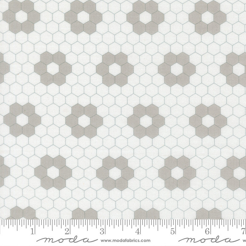 A Cat Named Stitch Quilted Cream Grey Yardage by Camille Roskelley for Moda Fabrics | 55343 25