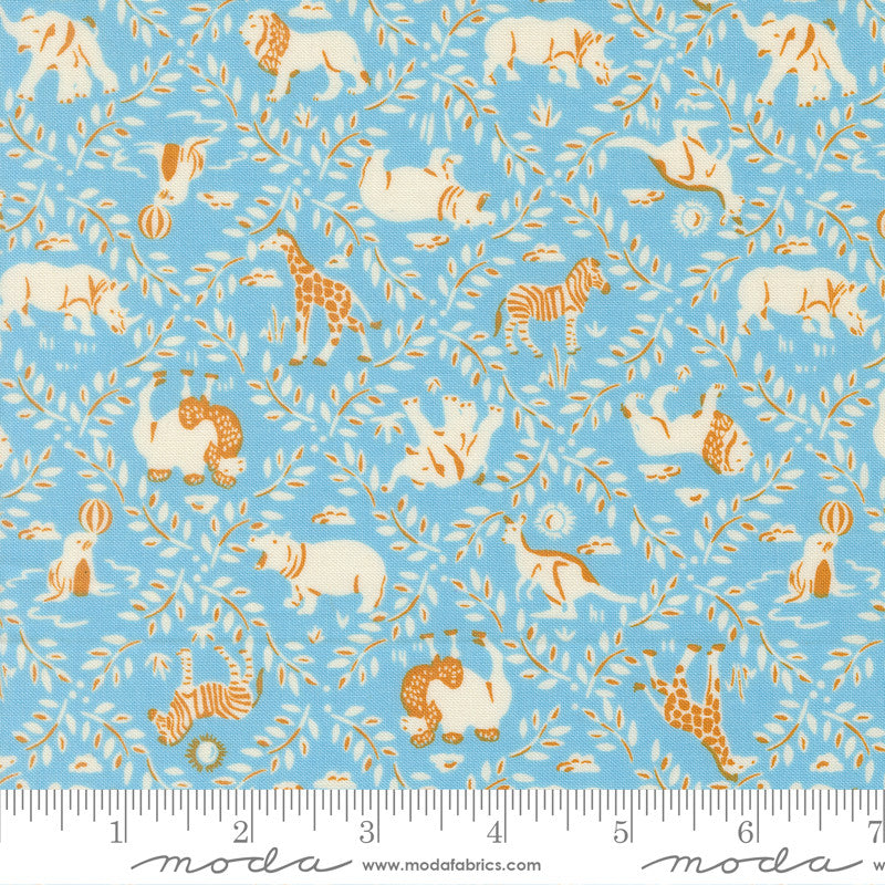 Animal Park Fun Animal Crackers Sky Yardage by Stacy Iest Hsu for Moda Fabrics | 20964 13