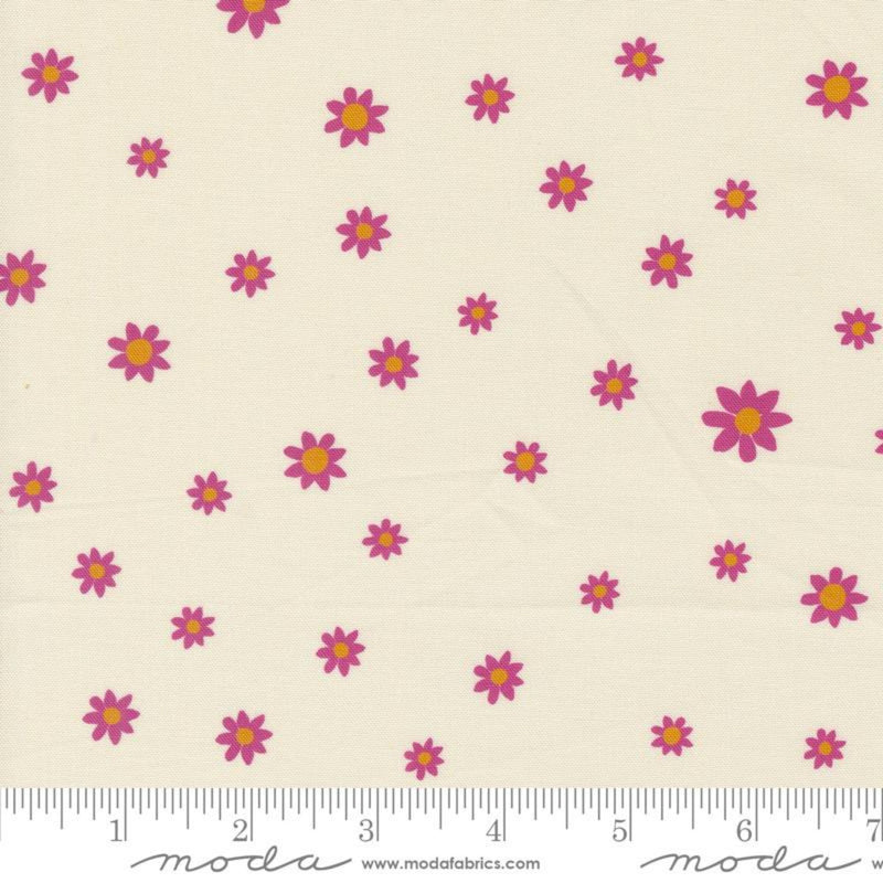 Maeve Daisy Dot Pearl Yardage by Crystal Manning for Moda Fabrics | 11938 11