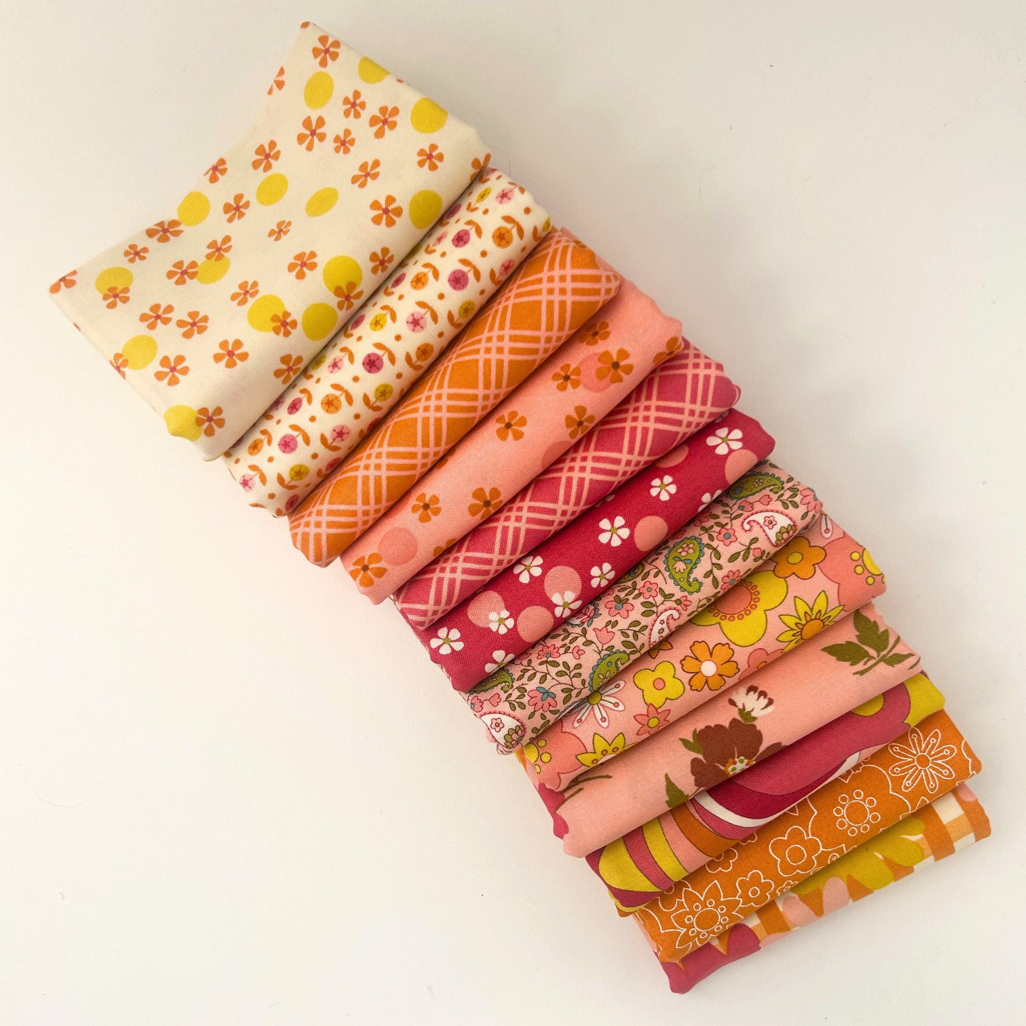 Happy Daze Custom Fat Quarter Bundle Pink Orange by Chloe’s Closet for Moda Fabrics | 12 FQs | Curated Bundle