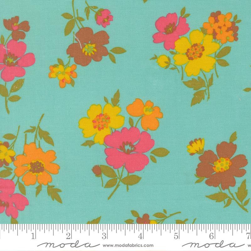 Happy Daze Groovy Garden Aqua Yardage by Chloe’s Closet for Moda Fabrics | 33843 18