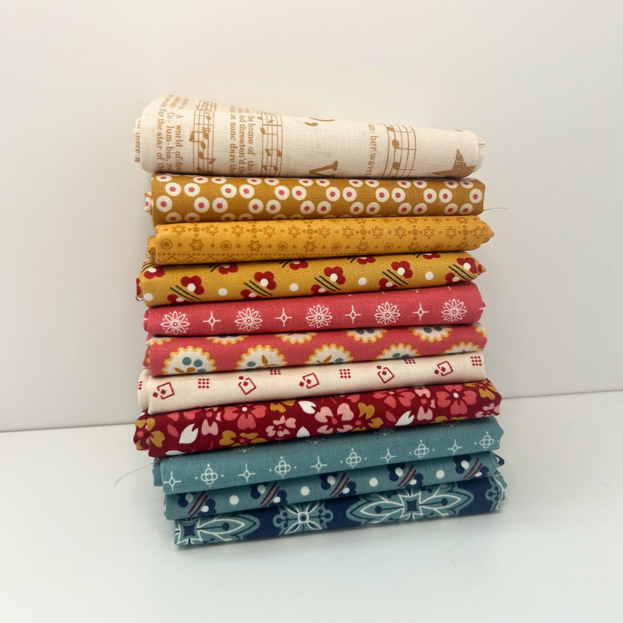 Americana Custom Fat Quarter Bundle by Lori Holt for Riley Blake Designs | 11 FQs | Curated Bundle
