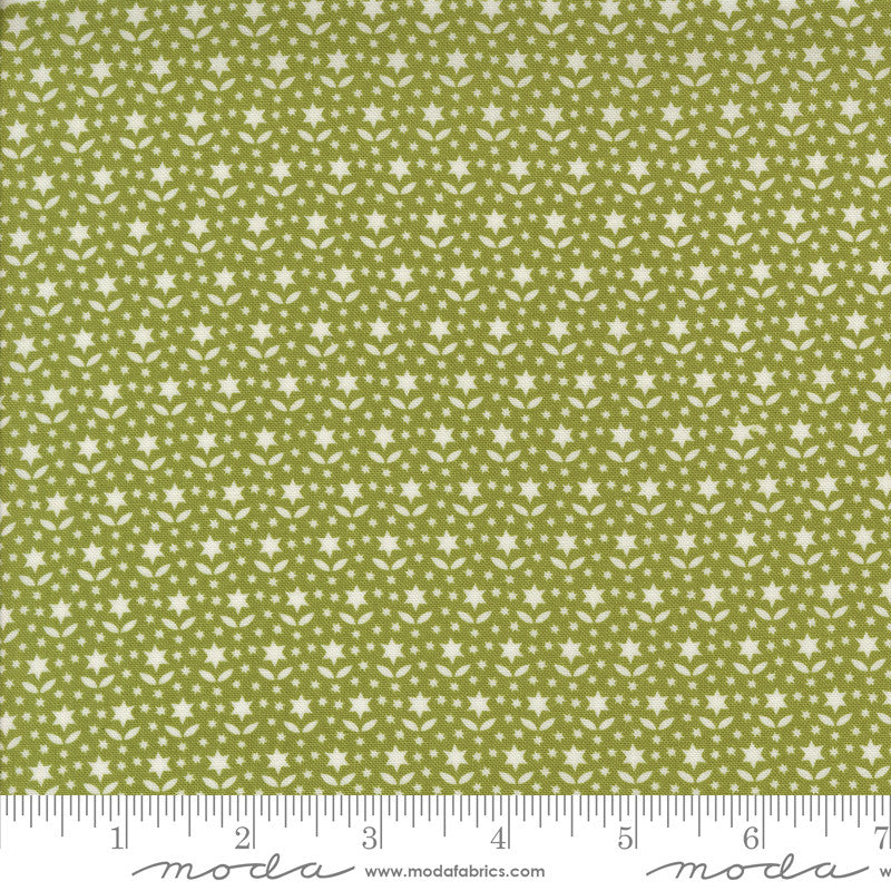PRESALE Buon Natale Star Blooms Pine Yardage by Fig Tree & Co for Moda Fabrics | 35405 16