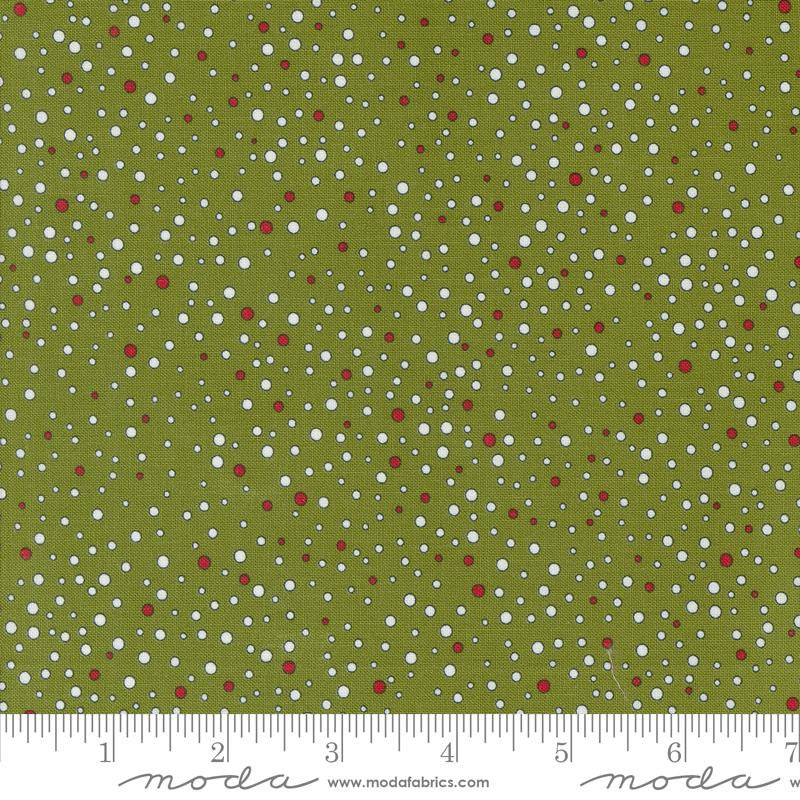 On Dasher Snowballs Pine Yardage by Sweetwater for Moda Fabrics | 55665 13