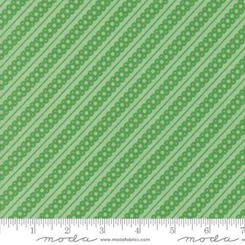 Kitty Christmas Custom Fat Quarter Green Colorway Bundle by Urban Chiks for Moda Fabrics | Curated Bundle 6 Fat Quarters