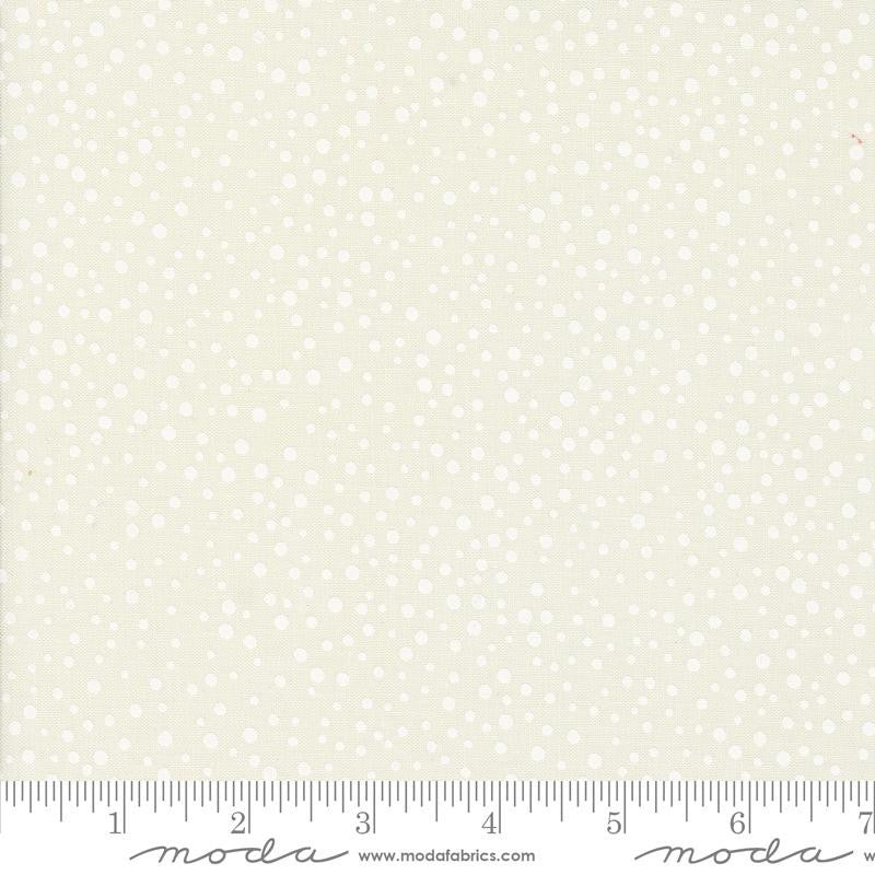 On Dasher Custom Fat Quarter Bundle by Sweetwater for Moda Fabrics | 5 FQs in Vanilla Colorway | Curated Bundle | Christmas Fabric