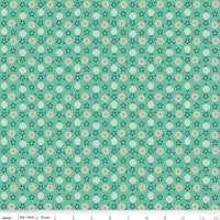 PRESALE Berry & Sage Apron Leaf Yardage by Lori Holt of Bee in My Bonnet | C17390-LEAF