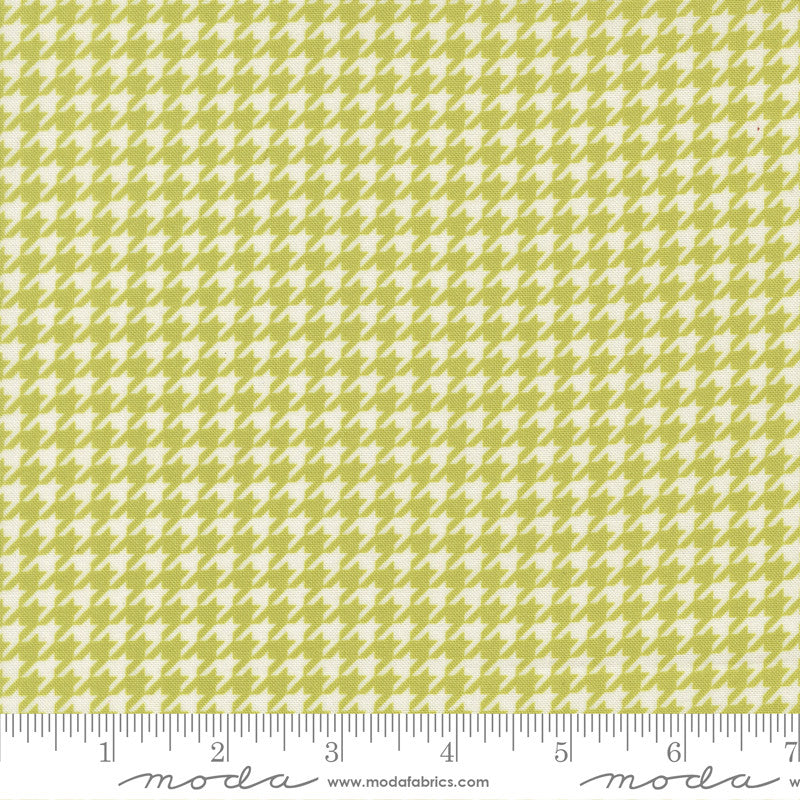 PRESALE Poinsettia and Pear Houndstooth Pistachio Yardage by Sherri & Chelsi for Moda Fabrics | 37718 12