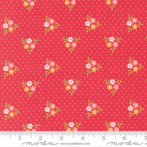 Strawberry Lemonade Strawberry Bouquets Yardage by Sherri and Chelsi for Moda Fabrics | 37672 14