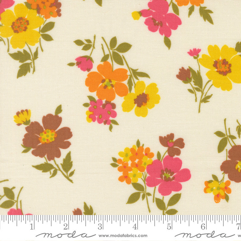 Happy Daze Groovy Garden Cloud Yardage by Chloe’s Closet for Moda Fabrics | 33843 11