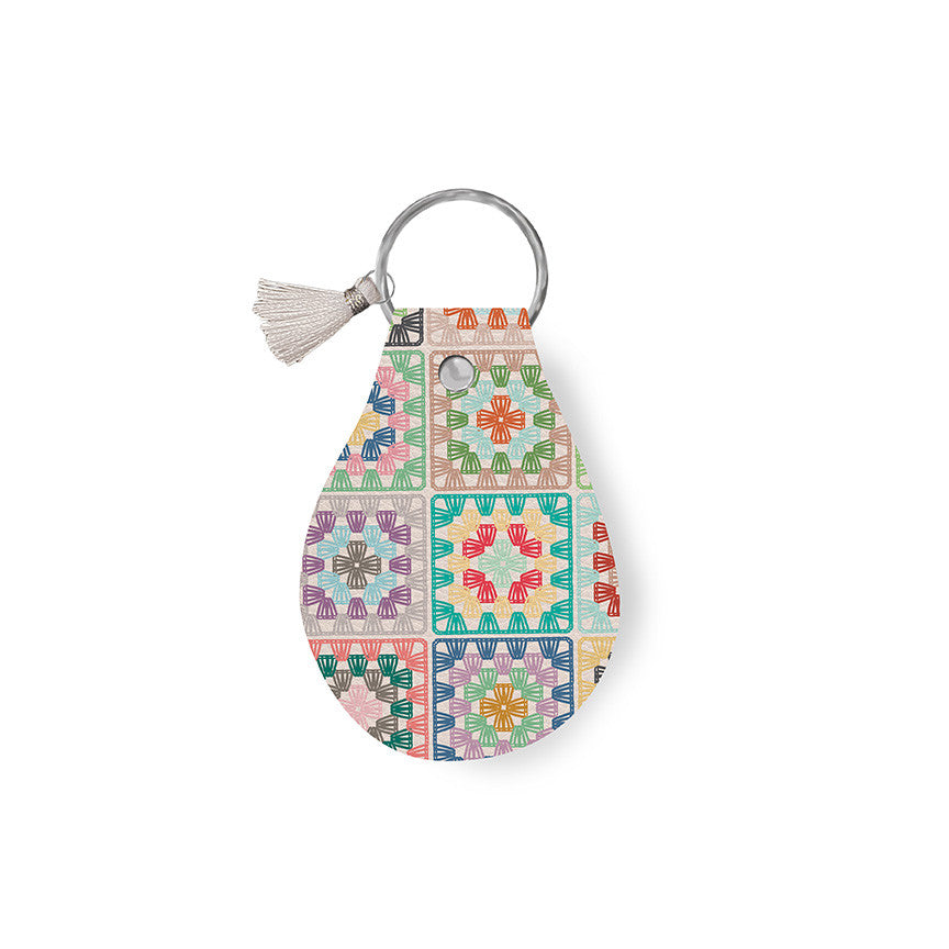 Chunky Thread Leather Circle Key Chain by Lori Holt of Bee in My Bonnett | STLR-45545