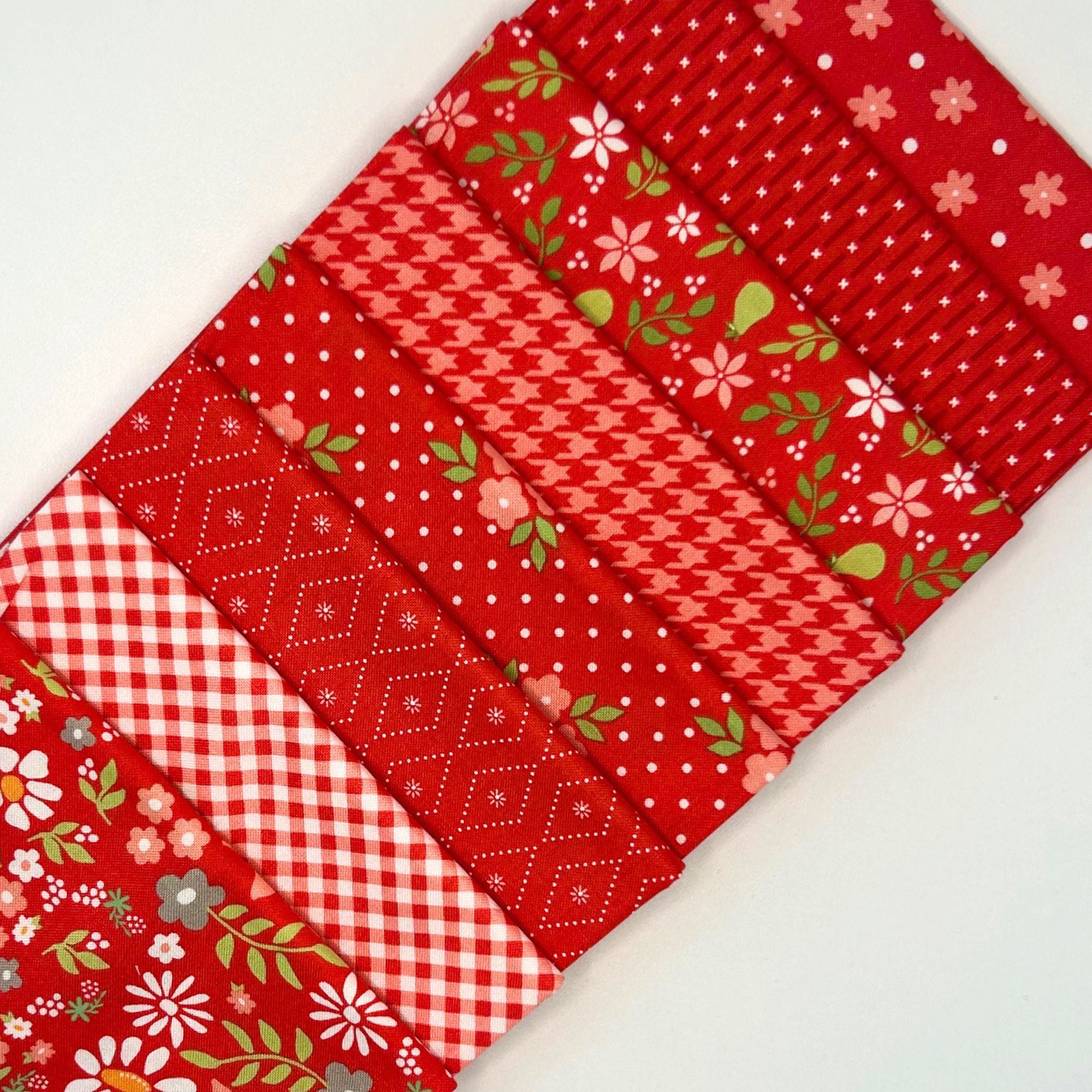 PRESALE Poinsettia and Pear Custom Fat Quarter Bundle Geranium by Sherri & Chelsi for Moda Fabrics | 8 FQs | Curated Bundle