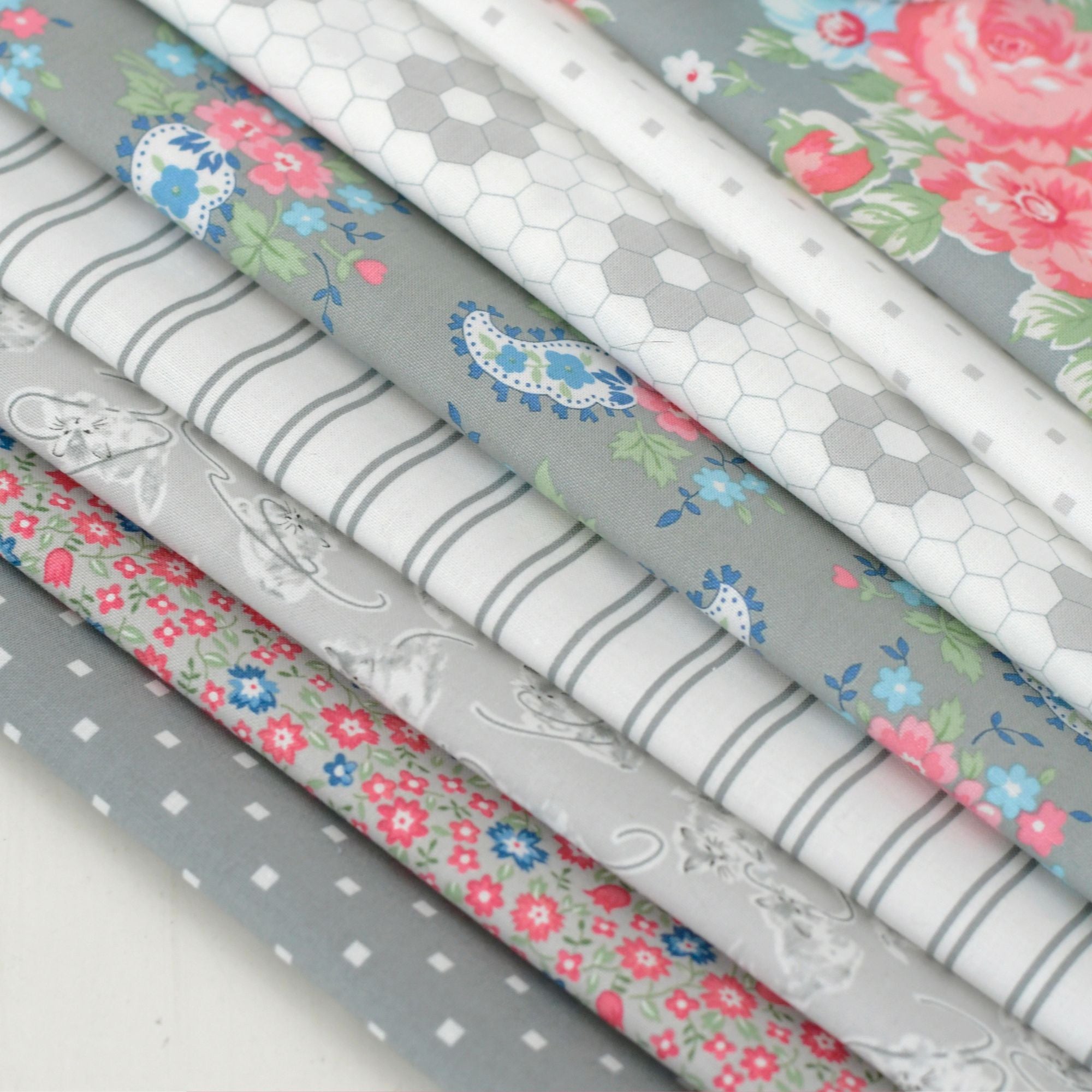 A Cat Named Stitch Custom Fat Quarter Bundle Grey by Camille Roskelley for Moda Fabrics | Curated Bundle | 8 Fat Quarters
