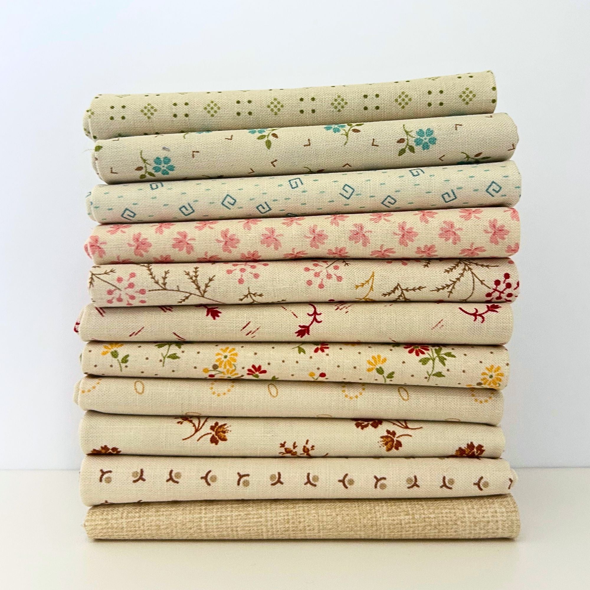 Fat Quarter Bundle Backgrounds | Baked With Love by Lori Holt of Bee in My Bonnet | 11 Fat Quarters | Curated Bundle