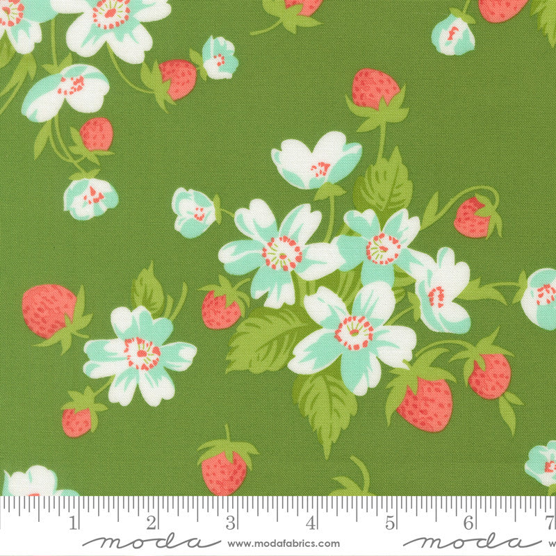 PRESALE Bloomsberry In Bloom Green Yardage by Camille Roskelley for Moda Fabrics | 55350 15