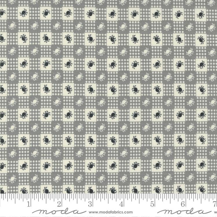 Owl O Ween Fog Spider Yardage by UrbanChiks for Moda Fabrics |31194 18