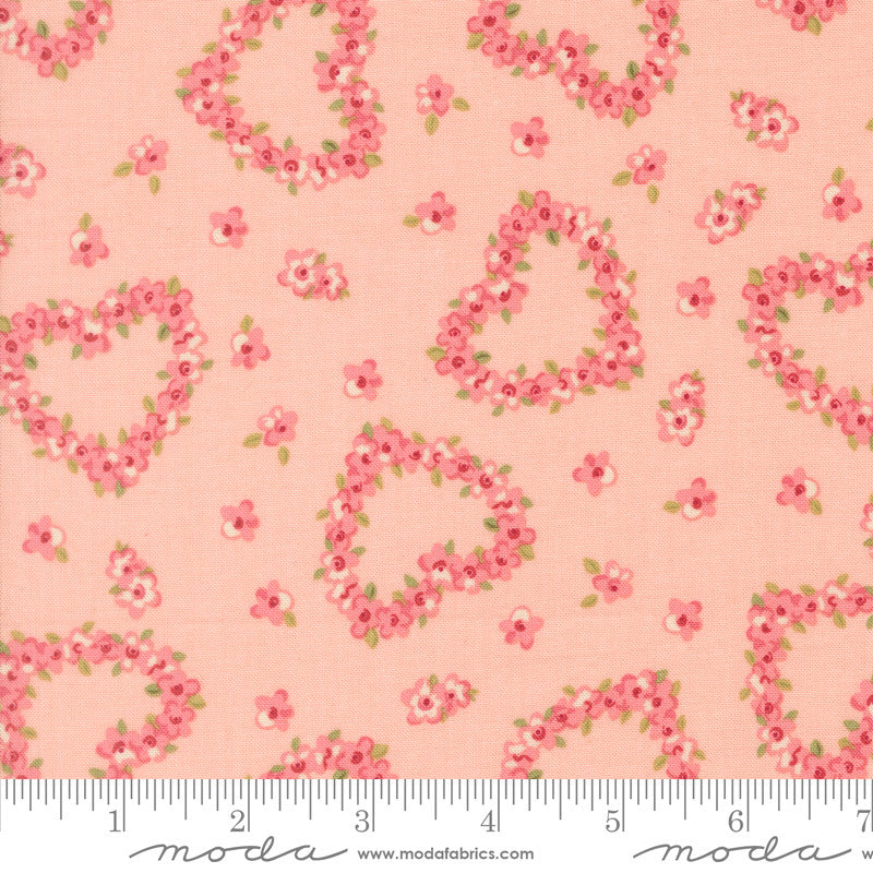 PRESALE Je T'aime Flower Heart Blush Yardage by Stacy Iest Hsu for Moda Fabrics | 20994 12
