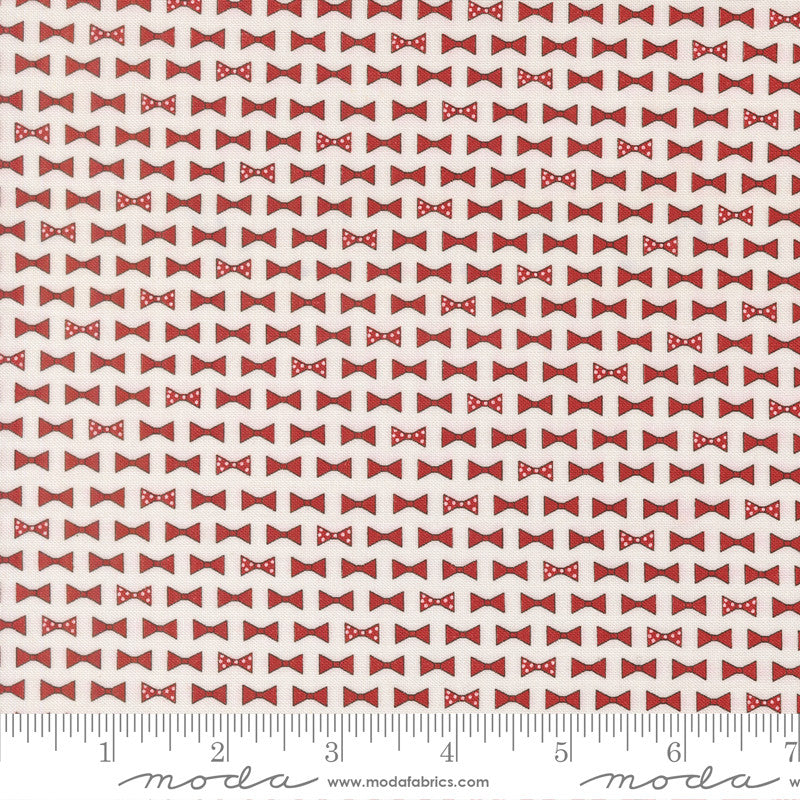 Independence Day Stars Vanilla Red Yardage by Sweetwater for Moda Fabrics | 55725 23