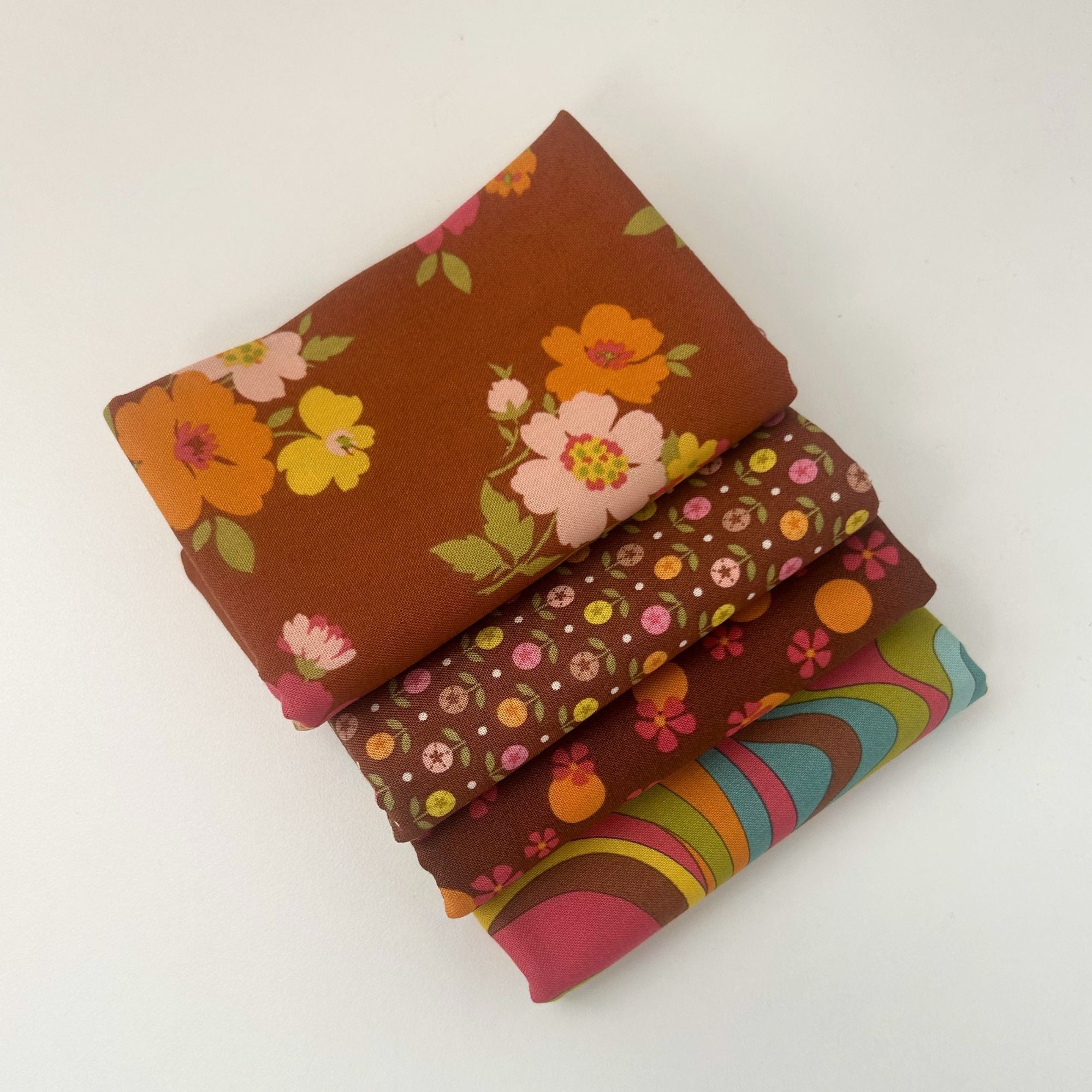 Happy Daze Custom Fat Quarter Bundle Rust by Chloe’s Closet for Moda Fabrics | 4 FQs | Curated Bundle