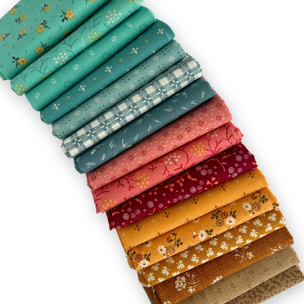 Fat Quarter Bundle Thanksgiving at Grandma's | Baked With Love by Lori Holt of Bee in My Bonnet | 16 Fat Quarters | Curated Bundle