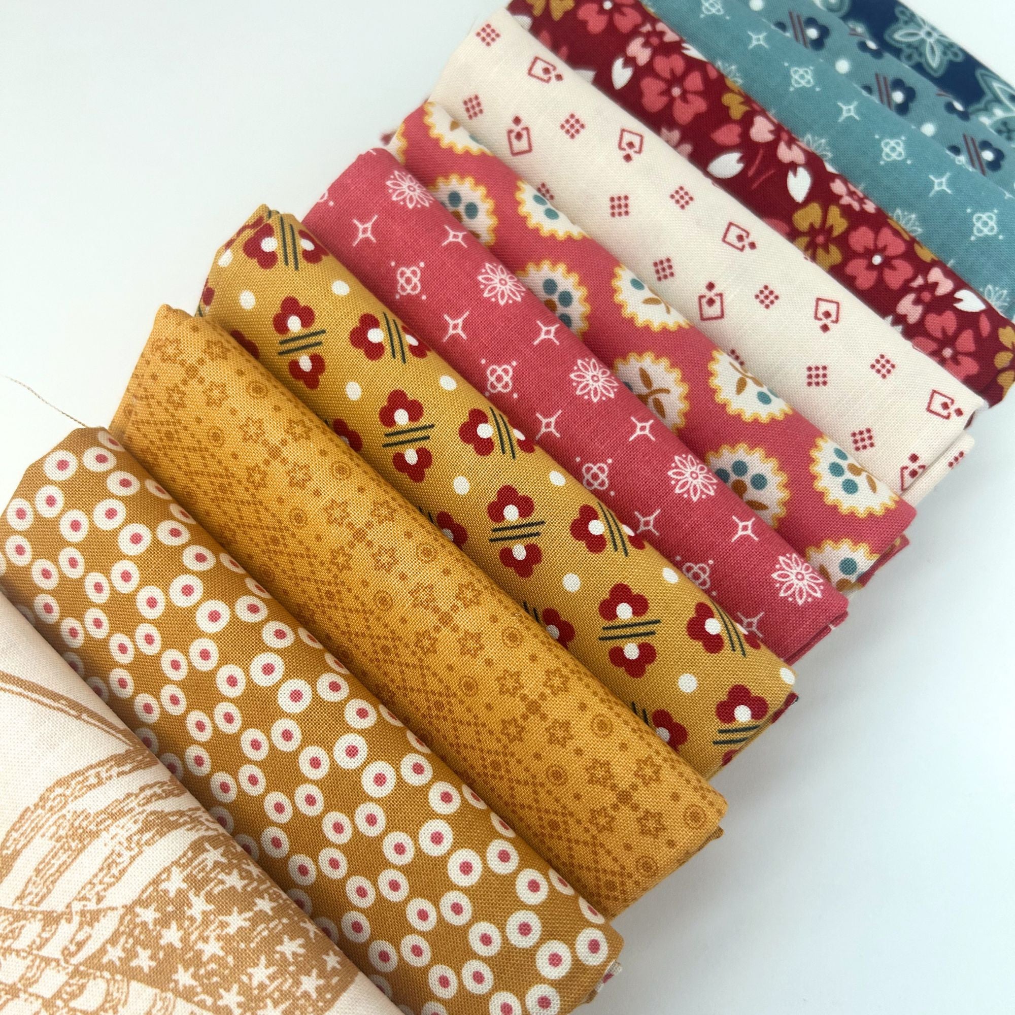 Americana Custom Fat Quarter Bundle by Lori Holt for Riley Blake Designs | 11 FQs | Curated Bundle