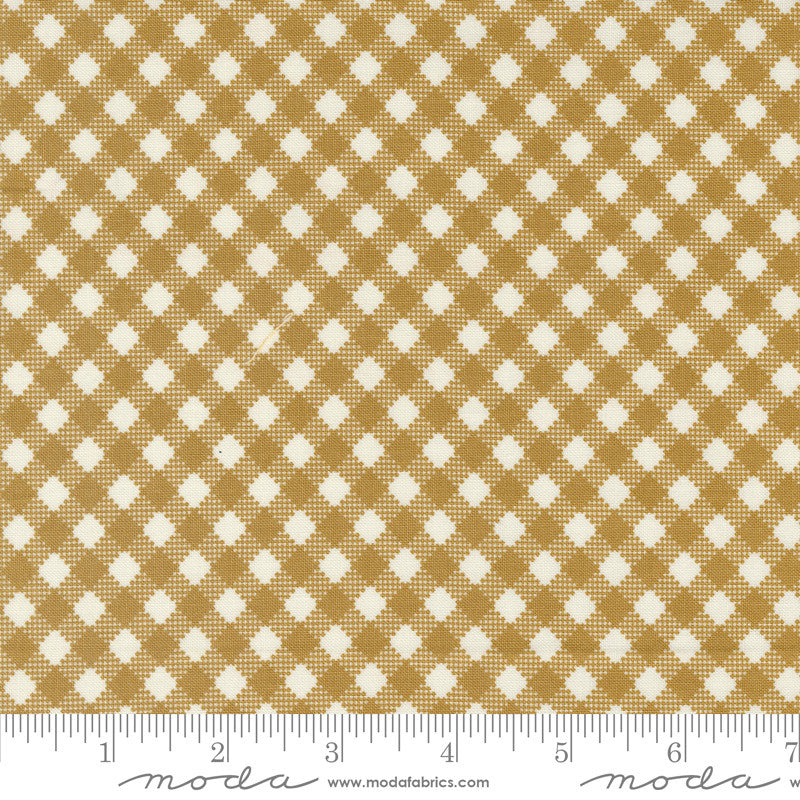 Farmstead Farm Bias Gingham Haystack Yardage by Stacy Iest Hsu for Moda Fabrics | 20907 24